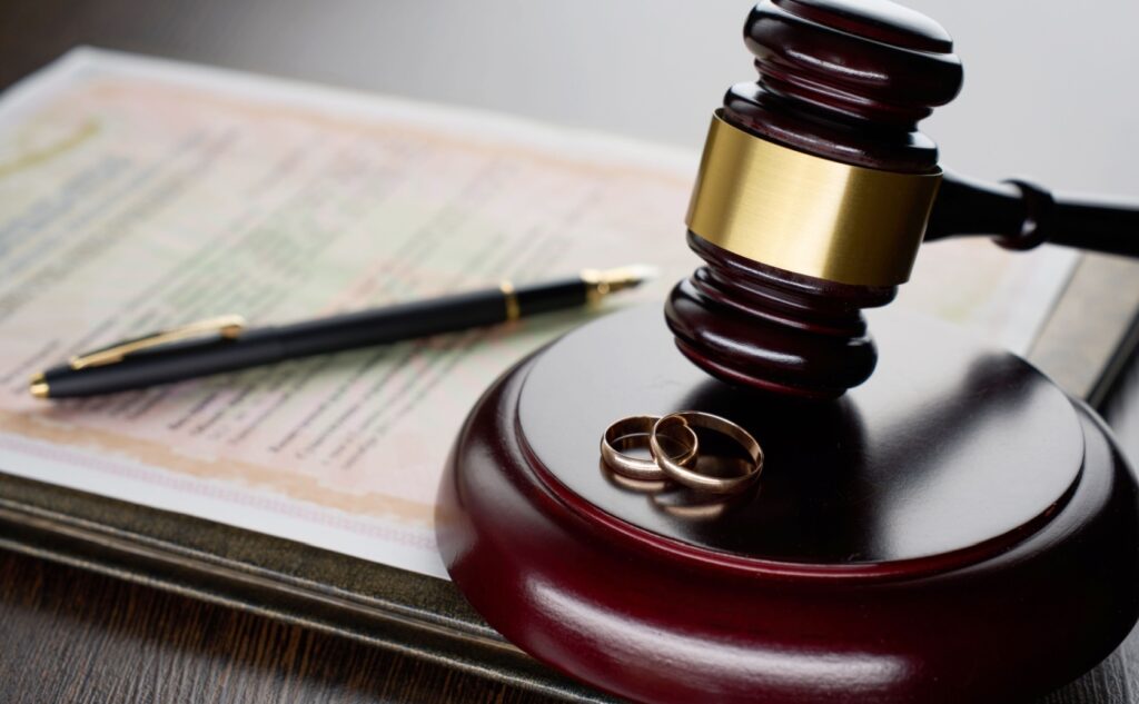 divorce attorney near me and how to find - Divorce Harmony