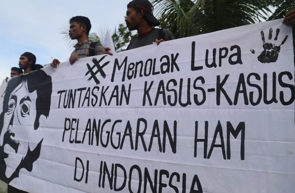 Kasus Pelanggaran Hukum Di Indonesia | PDF | Hukum | Ilmu Sosial Bagaimana Cara Menanggapi Pelanggaran Hukum Di Masyarakat