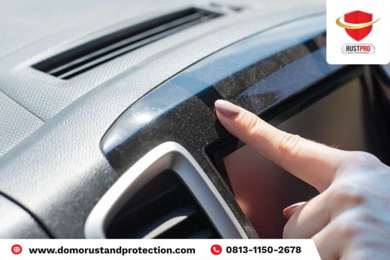 Bagaimana Cara Membersihkan Interior Mobil